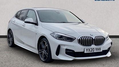 Usado BMW 118 M Sport 140 HP (102 kW) 2020 Branco Citadino