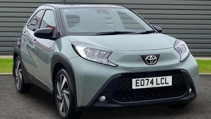 Used Toyota Aygo X 72 HP (52 kW) 2024 Green SUV