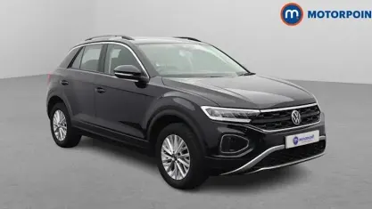 Usado VW T-Roc Life 110 HP (80 kW) 2023 SUV