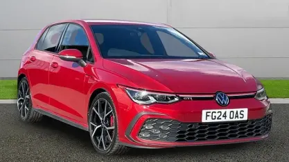 Second-hand VW Golf VIII GTI 245 CP (180 kW) 2024 Hatchback