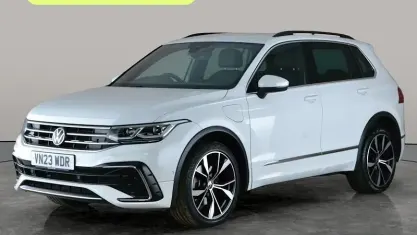 Begagnad VW Tiguan R-line 245 HK (180 kW) 2023 Vit SUV