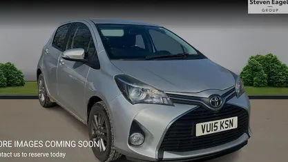 Used Toyota Yaris 99 HP (72 kW) 2016 Hatchback