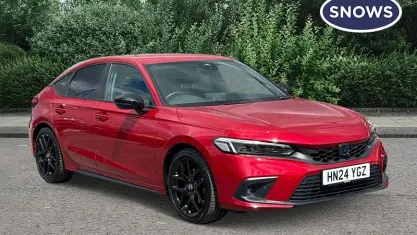 Käytetty Honda Civic Sport 143 HP (105 kW) 2024 Punainen Viistoperä
