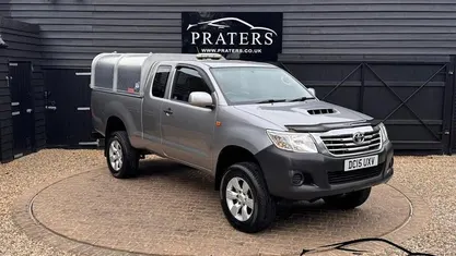 Begagnad Toyota HiLux Active 144 HK (105 kW) 2015 Silver Pickup