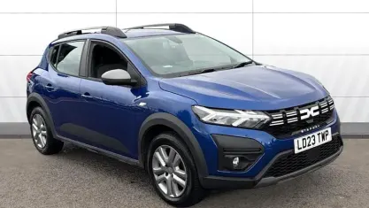 Używany Dacia Sandero Expression 91 KM (66 kW) 2023 Niebieski Hatchback