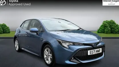 Used Toyota Corolla 122 HP (89 kW) 2021 Blue Hatchback
