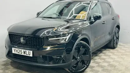 Usado Volvo XC40 Plus 197 HP (144 kW) 2026 SUV