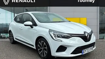 Usado Renault Clio V Iconic 90 CV (66 kW) 2022 Blanco Utilitario