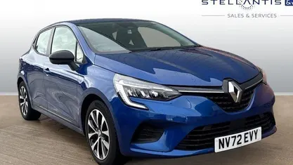 Used 2022 Renault Clio V Evolution Hatchback | £14,378 (Fair price)