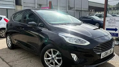 Used Ford Fiesta Zetec 101 HP (74 kW) 2018 Black Hatchback
