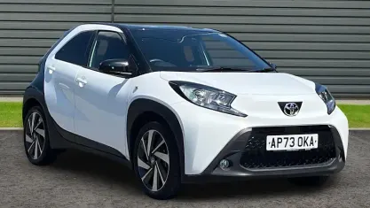 Used Toyota Aygo X 72 HP (52 kW) 2023 White SUV