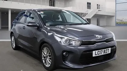 Used Kia Rio 90 HP (66 kW) 2017 Grey Hatchback