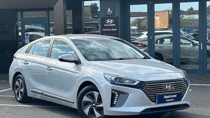 Usado Hyundai Ioniq Premium SE 141 HP (103 kW) 2019 Citadino