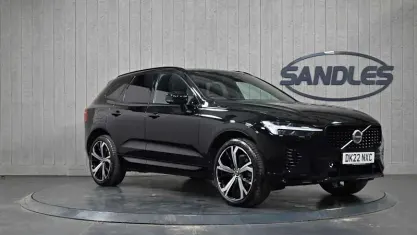 Used Volvo XC60 R-Design 250 HP (183 kW) 2021 Black SUV