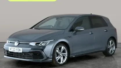 Second-hand VW Golf VIII R-line 150 CP (110 kW) 2023 Gri Hatchback