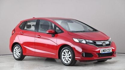Używany Honda Jazz SE 102 KM (75 kW) 2019 Czerwony Hatchback