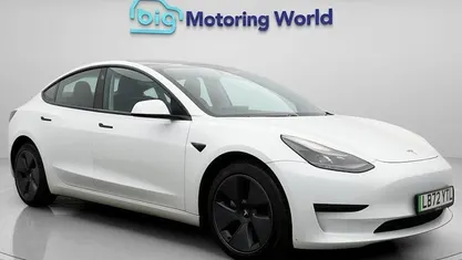 Used 2022 Tesla Model 3 RWD Sedan | £18,600 (Fair price)