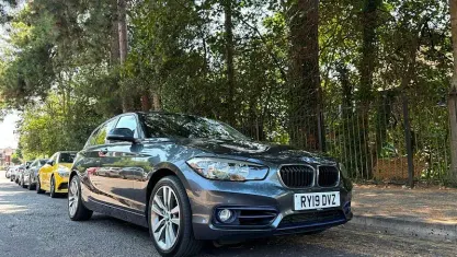 Used BMW 118 Sport Line 136 HP (100 kW) 2019 Grey Hatchback