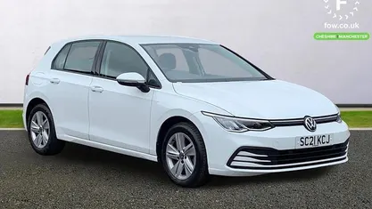 Usado VW Golf VIII Life 110 HP (80 kW) 2024 Citadino