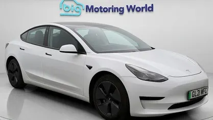 Used Tesla Model 3 Standard Range Plus 222 kW (302 HP) 2021 Sedan
