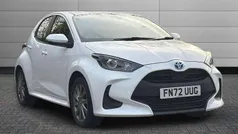 White Used 2022 Toyota Yaris Hybrid Hatchback | £16,895 (Fair price)