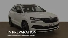 White Used 2021 Skoda Karoq SportLine SUV | £20,670 (Fair price)