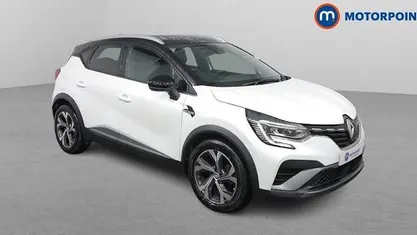 White/black Used 2022 Renault Captur R.S. SUV | £16,249 (Fair price)