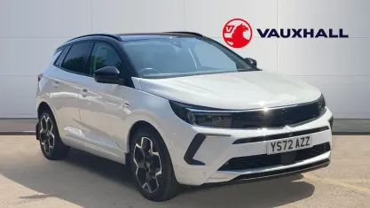 Used Vauxhall Grandland X Ultimate 131 HP (96 kW) 2022 White SUV
