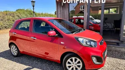 Used Kia Picanto 69 HP (50 kW) 2014 Red Hatchback