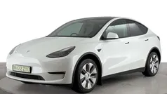 White Used 2022 Tesla Model Y Long Range SUV | £23,220 (Good price)