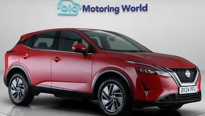 Used Nissan Qashqai Acenta Premium 140 HP (102 kW) 2023 Red SUV