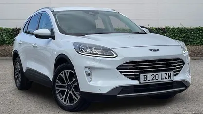 Used Ford Kuga Titanium 150 HP (110 kW) 2020 White SUV
