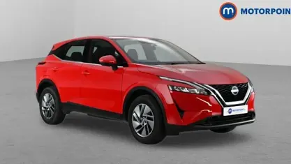 Used Nissan Qashqai Acenta Premium 158 HP (116 kW) 2023 Red SUV