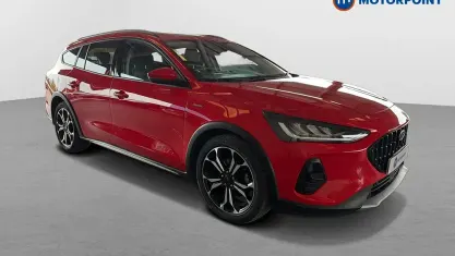 Used Ford Focus Active X 155 HP (114 kW) 2023 Red Estate