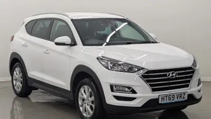 Used Hyundai Tucson SE 132 HP (97 kW) 2020 White SUV