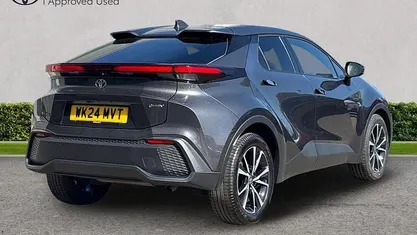 Used Toyota C-HR Design 140 HP (102 kW) 2026 SUV