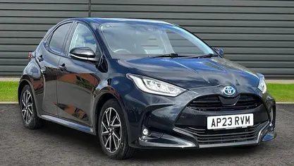 Used Toyota Yaris Hybrid Design 116 HP (85 kW) 2026 Hatchback