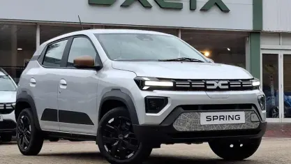 New Dacia Spring Extreme 75 kW (102 HP) 2026 Hatchback