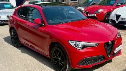 Begagnad Alfa Romeo Stelvio Veloce 280 HK (205 kW) 2022 SUV