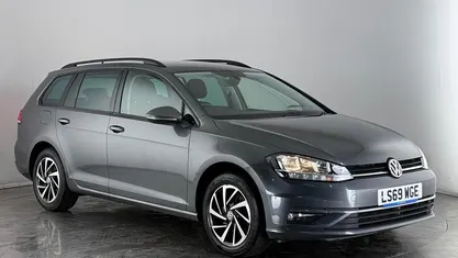 Used 2019 VW Golf VII Match Estate | £13,150 (Fair price)
