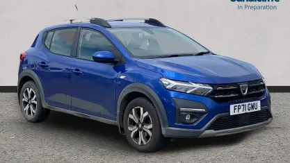 Used Dacia Sandero Stepway 91 HP (66 kW) 2021 Metallic  azurite blue Hatchback