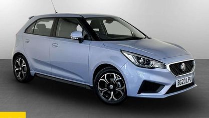Second-hand MG MG3 Excite 106 CP (77 kW) 2023 Argintiu Hatchback