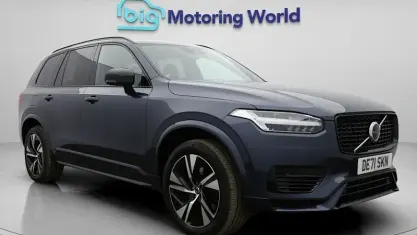 Usado Volvo XC90 R-Design 390 HP (286 kW) 2021 Azul SUV