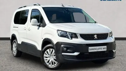 Used Peugeot Rifter Active 101 HP (74 kW) 2019 White MPV