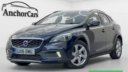Used Volvo V40 120 HP (88 kW) 2015 Blue Hatchback