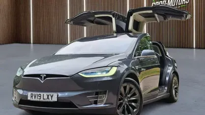 Used Tesla Model X Standard Range 448 kW (610 HP) 2019 Grey SUV