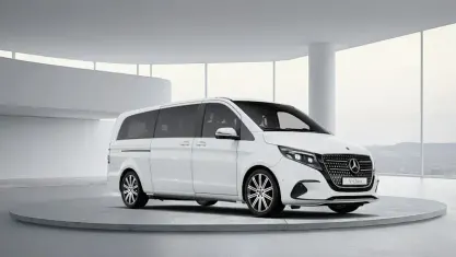 New Mercedes V300 Premium 237 HP (174 kW) 2026 MPV