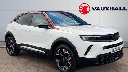 Used Vauxhall Mokka SRi 131 HP (96 kW) 2022 White SUV