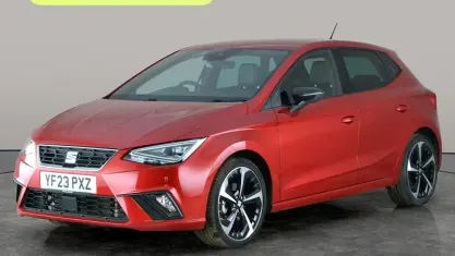 Używany Seat Ibiza FR Sport 110 KM (80 kW) 2023 Czerwony Hatchback