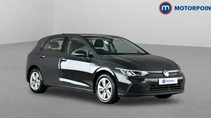 Begagnad VW Golf VIII Life 150 HK (110 kW) 2023 Halvkombi